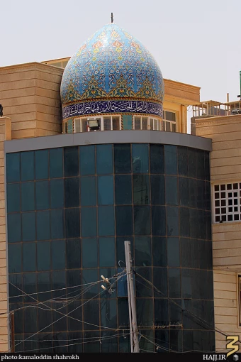 كتابخانه امام حسن (عليه السلام) و مدفن علامه قرشي