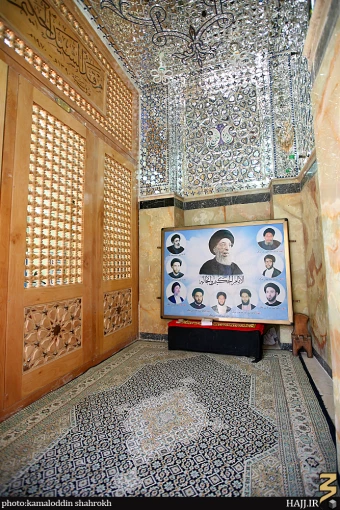 مرقد و كتابخانه امام حكيم