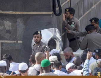 حجر الاسود

[]