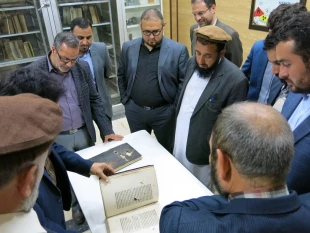ديدار هيئت حج افغانستان از كتابخانه آيت الله مرعشي تصاوير
