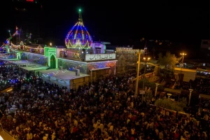 برگزاری جشن میلاد امام زمان(عج) در مسجد سهله و مقام صاحب‌الزمان در کربلا +تصاویر