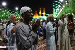 تصاويري از نخستين شب جمعه ماه رمضان در كربلا