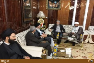 ديدار نماينده بعثه رهبري در نجف اشرف با توليت جديد عتبه علوي