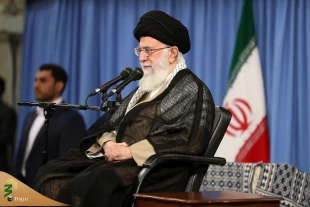 رهبر معظم انقلاب اسلامی در دیدار دست اندرکاران حج امسال:

حج واقعی زیمنه ساز وحدت، همدلی و یکصدایی مسلمانان است 7