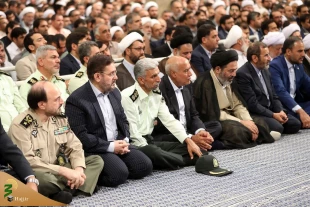 رهبر معظم انقلاب اسلامی در دیدار دست اندرکاران حج امسال:

حج واقعی زیمنه ساز وحدت، همدلی و یکصدایی مسلمانان است 9