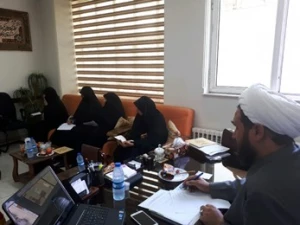 نشست کار گروه بانوان کمیته فرهنگی آموزشی اربعین در تبریز