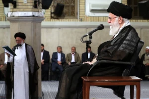 سرپرست حجاج ایرانی در دیدار کارگزاران حج 97 با رهبر معظم انقلاب اسلامی:

 امیدواریم با عنایات خداوند درحج پیش‌رو ، بتوانیم از حجم آسیب‌ها کاسته و بهتر از گذشته، در خدمت‌رسانی به حجاج انجام‌ وظیفه  نمائیم