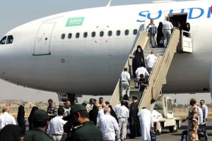 اعزام زائران حج تمتع ۹۷ آغاز شد