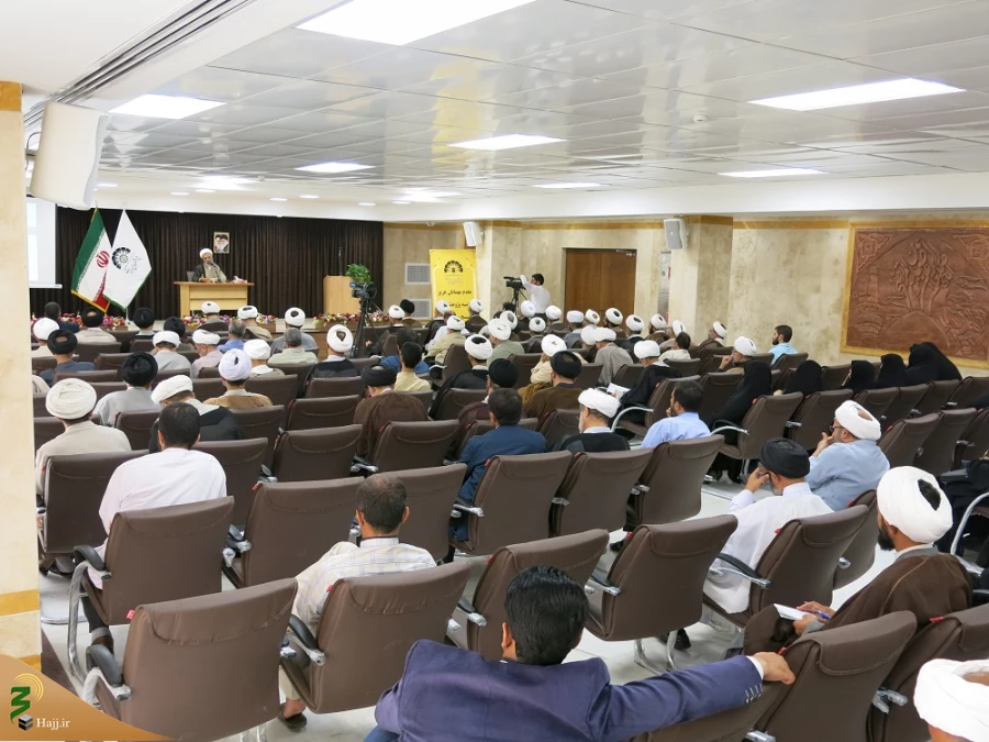 آیت الله عابدی در نشستی علمی تبیین کرد؛

نقش کنگره حج در شناسایی چهره واقعی مستکبران عالم | ترک کنندگان حج طعمه گرگان دین می‌‌شوند 12
