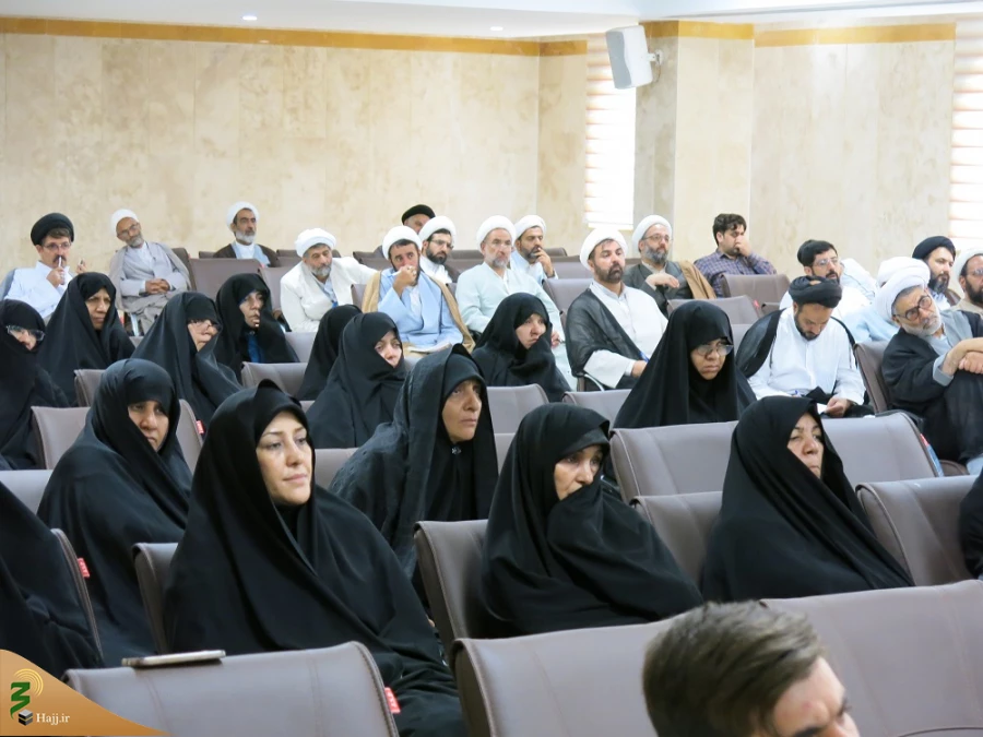 آیت الله عابدی در نشستی علمی تبیین کرد؛

نقش کنگره حج در شناسایی چهره واقعی مستکبران عالم | ترک کنندگان حج طعمه گرگان دین می‌‌شوند 9