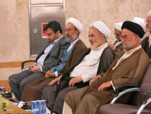 آیت الله عابدی در نشستی علمی تبیین کرد؛

نقش کنگره حج در شناسایی چهره واقعی مستکبران عالم | ترک کنندگان حج طعمه گرگان دین می‌‌شوند 5