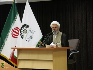 آیت الله عابدی در نشستی علمی تبیین کرد؛

نقش کنگره حج در شناسایی چهره واقعی مستکبران عالم | ترک کنندگان حج طعمه گرگان دین می‌‌شوند 9