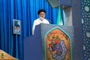 حج نباید تعطیل شود.  ظرفیت های عظیم حج می تواند راهگشای مشکلات کشورهای اسلامی باشد. 10