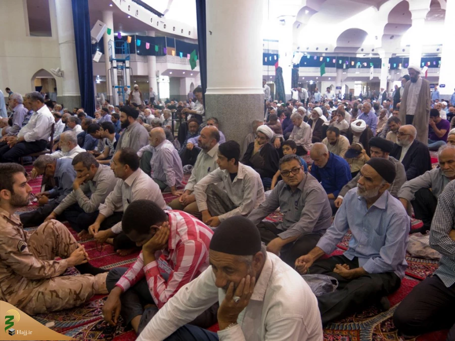حجت الاسلام والمسلمین مظلومی:

حج فرصتی برای تبادل مسلمین در جهت حل مشکلات جهان اسلام است 5
