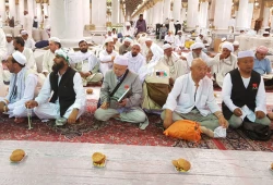مسجدالنبی(ص)؛ صحنه همبستگی و نمایش برادری مسلمانان 5
