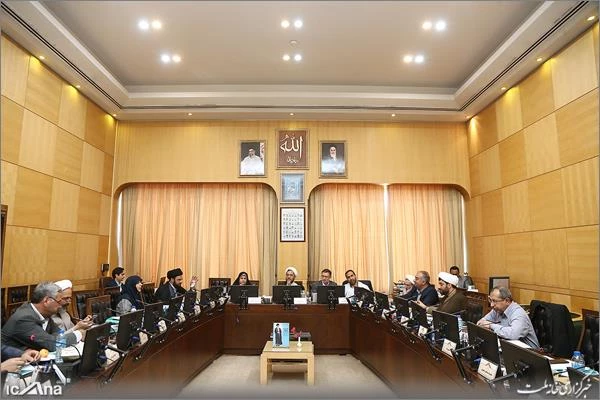 رئیس سازمان حج و زیارت:

ارز مورد نیاز حجاج بدون کمک دولت تأمین شد 2