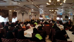 یک استاد حوزه و دانشگاه:

اظهار عجز در برابر خداوند، بهترین عبادت است 2