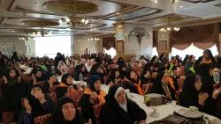 یک استاد حوزه و دانشگاه:

اظهار عجز در برابر خداوند، بهترین عبادت است 2