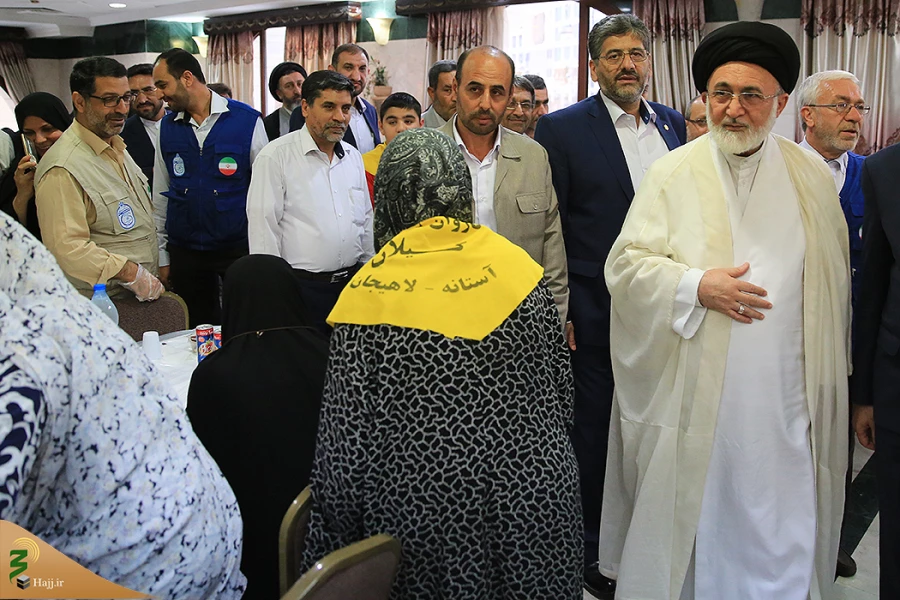 گزارشی از بازدید نماینده مقام معظم رهبری

ازهتل محل اقامت زایران ایرانی در مدینه منوره 2
