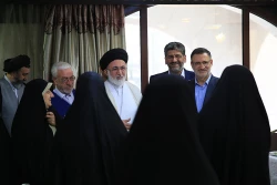 گزارشی از بازدید نماینده مقام معظم رهبری

ازهتل محل اقامت زایران ایرانی در مدینه منوره 12