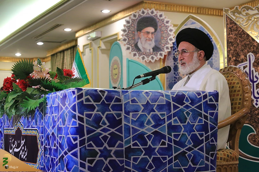 سرپرست حجاج ایرانی :

از شهر پیامبر باید درس زندگی آموخت 6