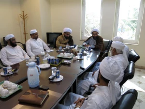 نشست صمیمی روحانیون کاروان های اهل سنت هرمزگان برگزار شد