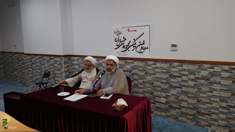 در جلسه معاونان فرهنگی مجموعه هتل‌های مکه مکرمه تاکید شد:

ضرورت تشکیل شورای فرهنگی هتل‌ها و برگزاری جلسات انس و معرفت 
 7