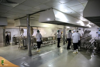 بازدید سرپرست حجاج ایرانی از آشپزخانه های مرکزی مدینه منوره- گزارش تصویری 14