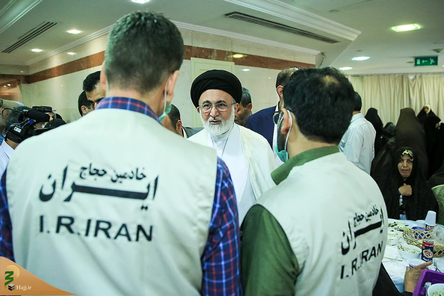 بازدید سرزده سرپرست حجاج ایرانی از هتل محل اقامت زائران ایرانی در مدینه  6