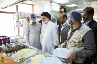 بازدید سرزده سرپرست حجاج ایرانی از هتل محل اقامت زائران ایرانی در مدینه  9