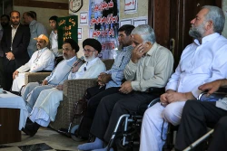 نماینده ولی فقیه و سرپرست حجاج ایرانی درجمع جانبازان:حضور جانبازان در حج فرصت و برکت است، حج عزتمندانه حجاج ایران به برکت جانفشانی شهدا و فداکاری شما جانبازان است.
  2