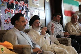 نماینده ولی فقیه و سرپرست حجاج ایرانی درجمع جانبازان:حضور جانبازان در حج فرصت و برکت است، حج عزتمندانه حجاج ایران به برکت جانفشانی شهدا و فداکاری شما جانبازان است.
  5