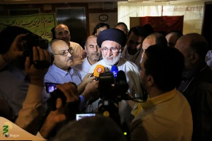 نماینده ولی فقیه و سرپرست حجاج ایرانی درجمع جانبازان:حضور جانبازان در حج فرصت و برکت است، حج عزتمندانه حجاج ایران به برکت جانفشانی شهدا و فداکاری شما جانبازان است.
  8