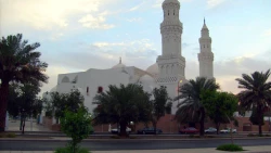 مسجد ذو قبلتین ؛

مسجدی با سابقه دو جهت عبادت و نماز 2