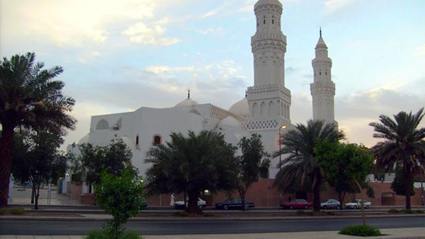 مسجد ذو قبلتین ؛

مسجدی با سابقه دو جهت عبادت و نماز 2
