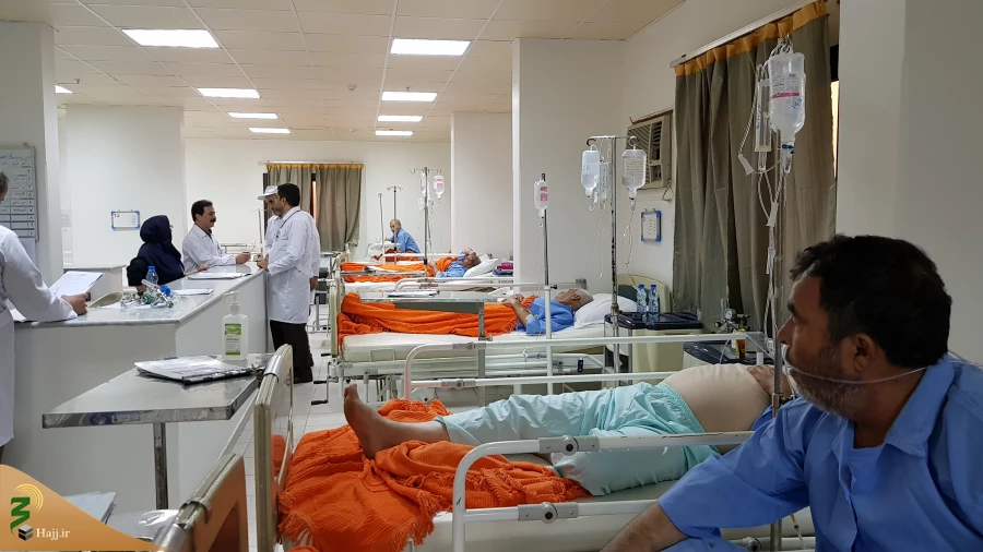 ارائه خدمات درمانی و پاراکلینیکی به بیش از 7 هزار زائر- بستری شدن 65 زائر در بیمارستان مکه 10