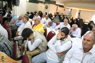 بیان نکات اخلاقی و تاریخ اسلام  در دو محفل انس و معرفت  در شهر پیامبر  10