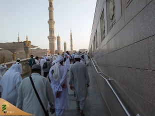 قبور ائمه بقیع در حلقه عاشقان  3
