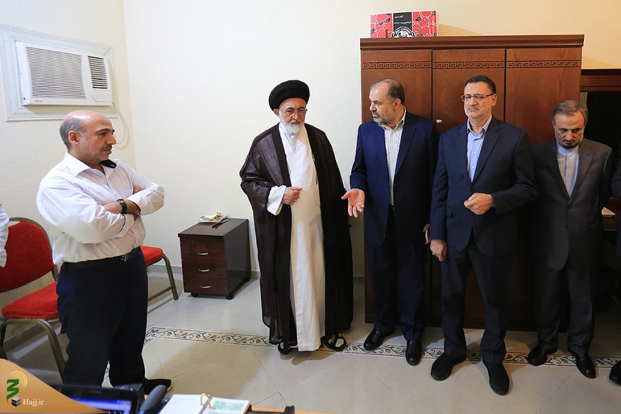 بازدید سرپرست حجاج ایرانی ازستاد اجرایی حج درمدینه 4