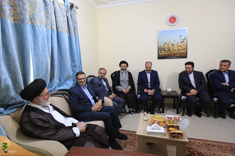 بازدید سرپرست حجاج ایرانی ازستاد اجرایی حج درمدینه 6