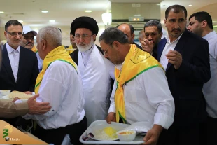 نماینده ولی فقیه و سرپرست حجاج ایرانی درجمع زائران اهل سنت:  

                                                             
خدمتگزاری برای حجاج افتخار ماست، دعا کنید سفرحج نصیب همه آرزومندان بشود 4