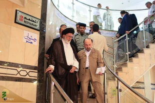 نماینده ولی فقیه و سرپرست حجاج ایرانی درجمع زائران اهل سنت:  

                                                             
خدمتگزاری برای حجاج افتخار ماست، دعا کنید سفرحج نصیب همه آرزومندان بشود 12