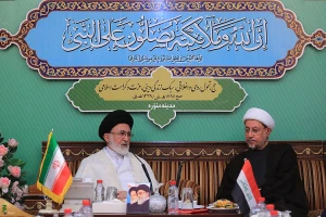 ممثل الولي الفقيه و امير الحاج الايرانيبن يستقبل رئيس بعثة الحج العراقية
