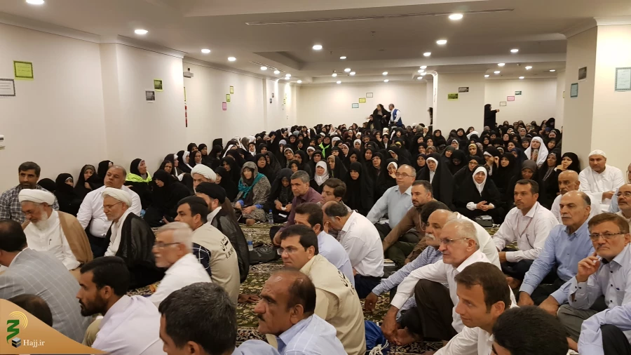 طنین دعای کمیل در مکه مکرمه 7