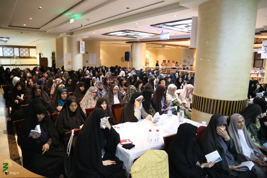 درمدینه منوره برگزار شد،

دعای پرفیض کمیل درهتل های محل اقامت زائران ایرانی   11