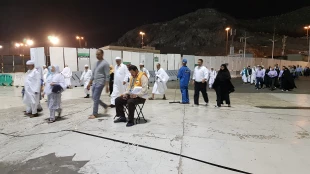 حضور بیست و چهارساعته راهنمایان حجاج در مسجدالحرام 9