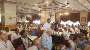 زائران ایرانی،

محافل انس و معرفت در مکه هم برگزار شود 3