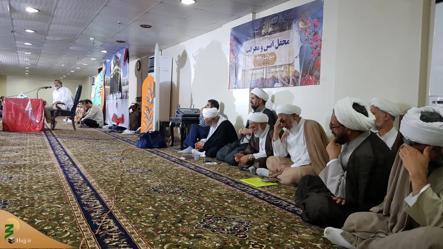 حجت‌الاسلام‌والمسلمین هاشمیان:

خداوند برای سعادت انسان هزینه زیادی کرده است
 12