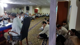 حجت‌الاسلام‌والمسلمین هاشمیان:

خداوند برای سعادت انسان هزینه زیادی کرده است
 13