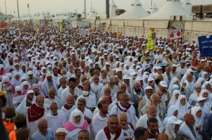وصول نصف عدد الحجاج الايرانيين الى الديار المقدسة لحد الآن